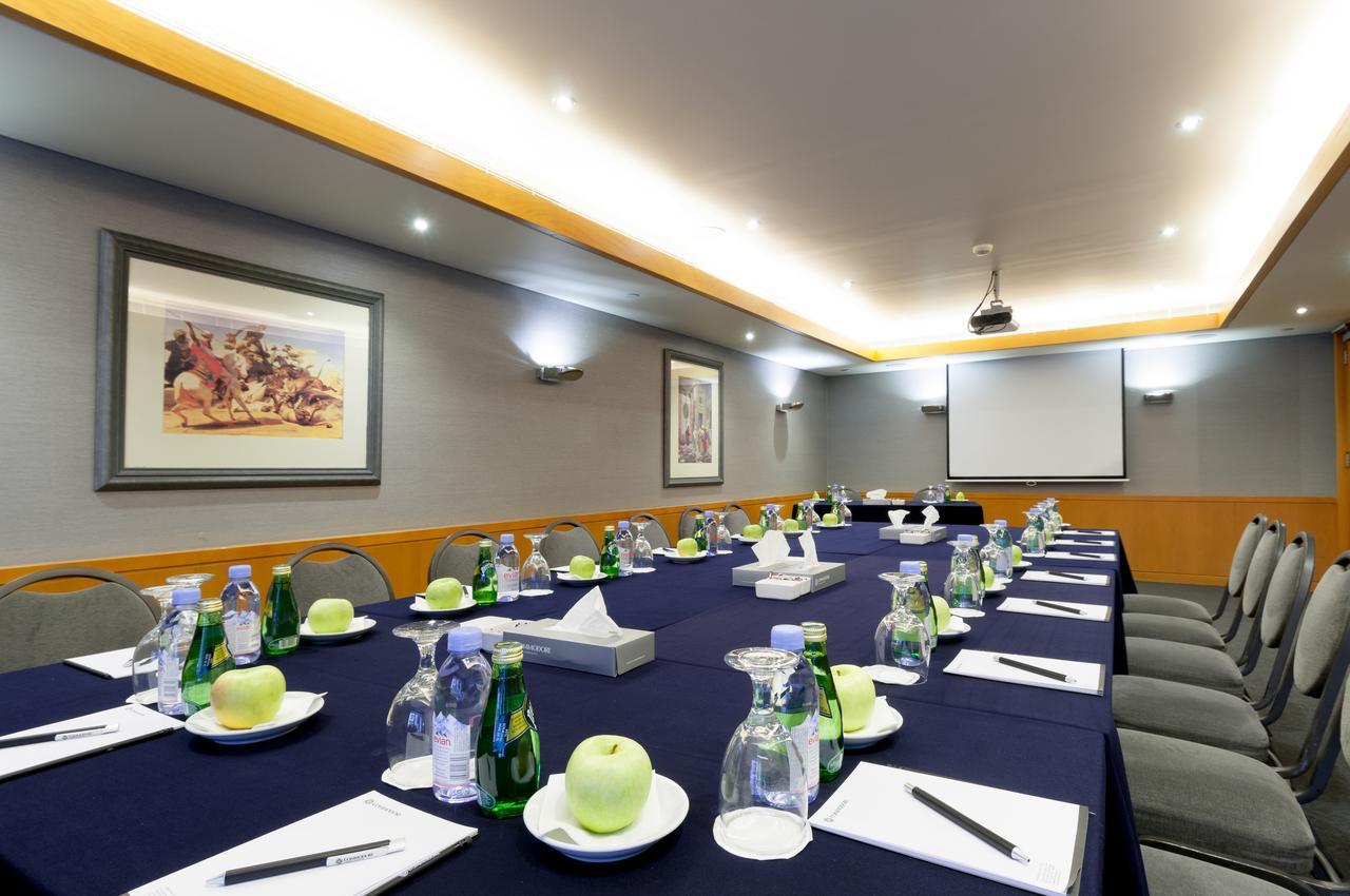 Le Commodore Hotel Bejrut Zewnętrze zdjęcie
