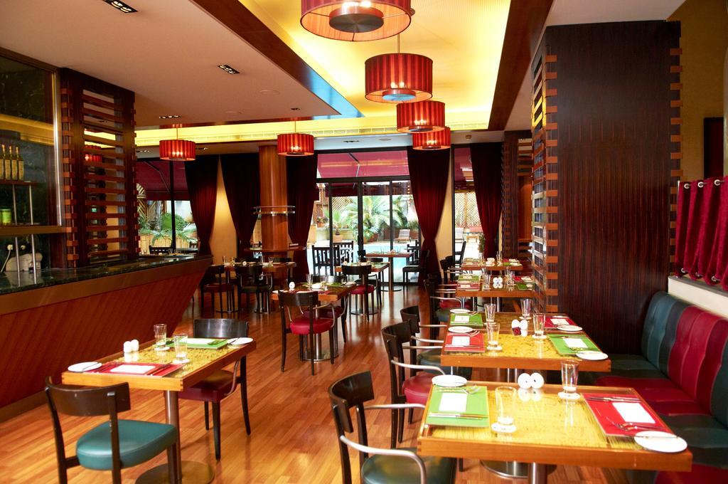 Le Commodore Hotel Bejrut Zewnętrze zdjęcie